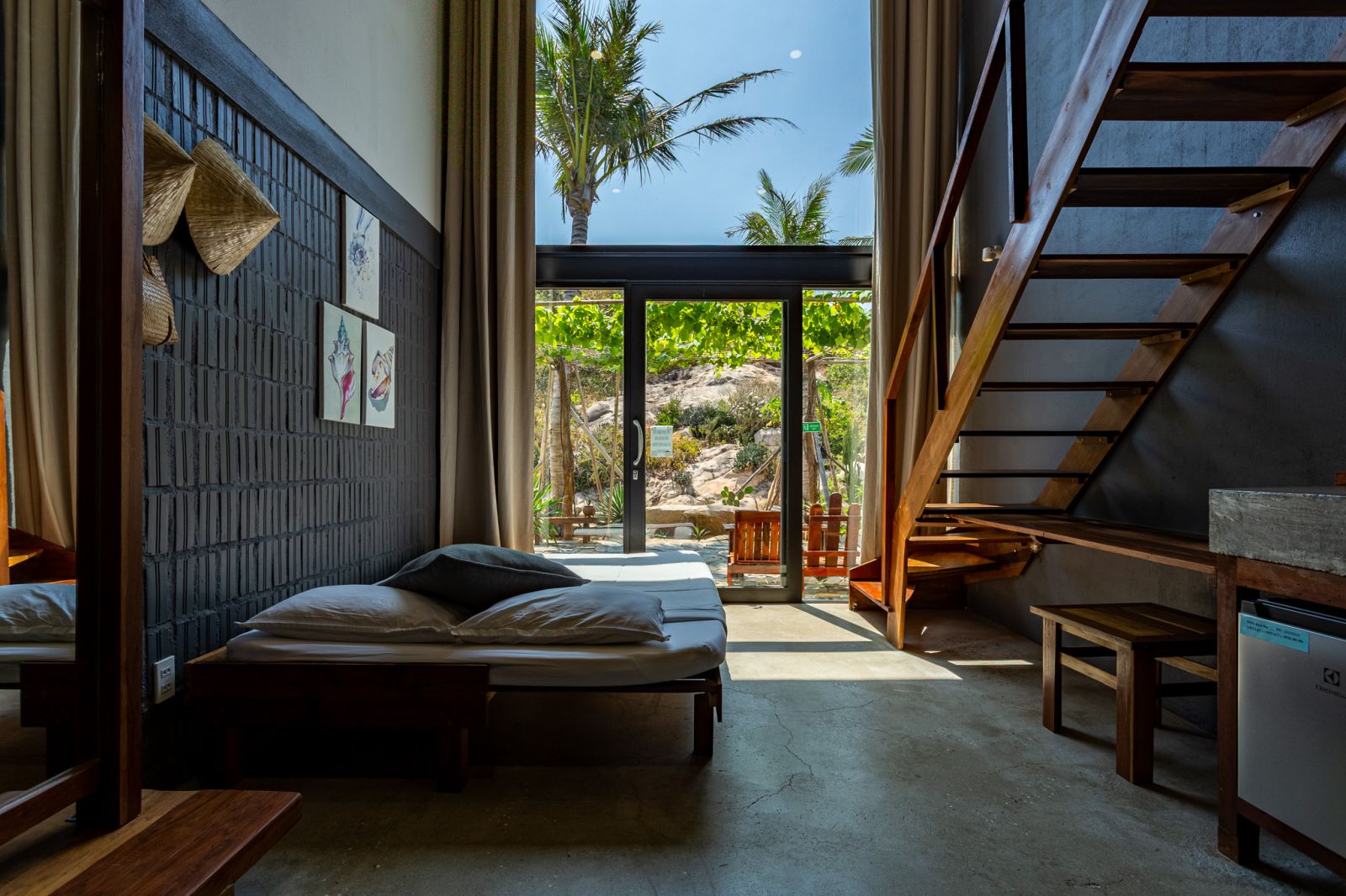 Phòng hướng núi