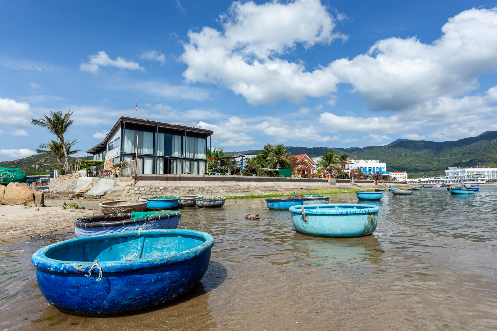 Phòng Hướng Vịnh